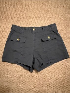 Vuori grey shorts